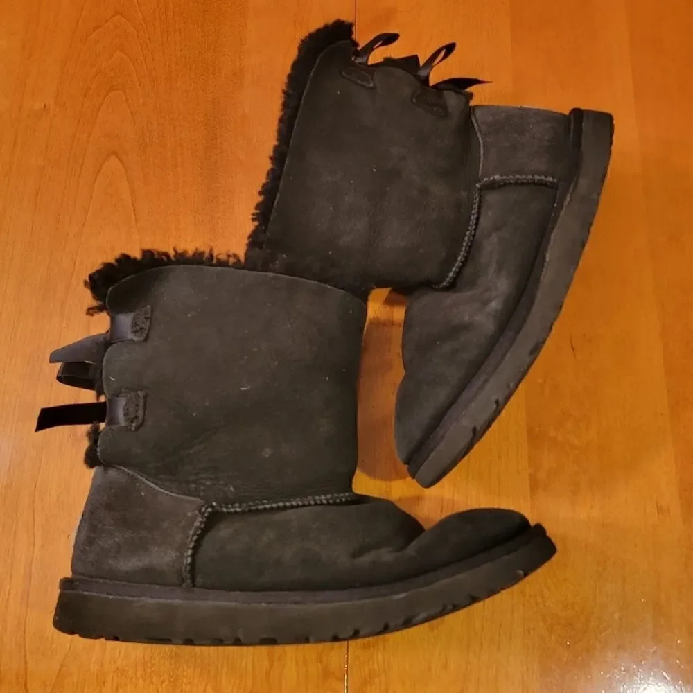 UGG bailey bow